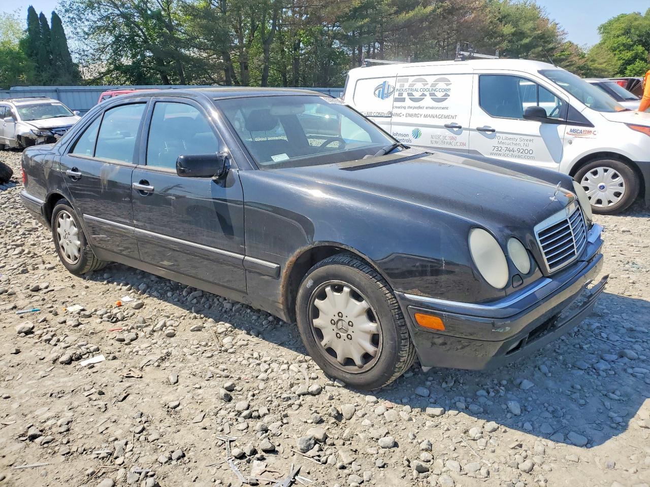 1998 MERCEDES-BENZ E-Class