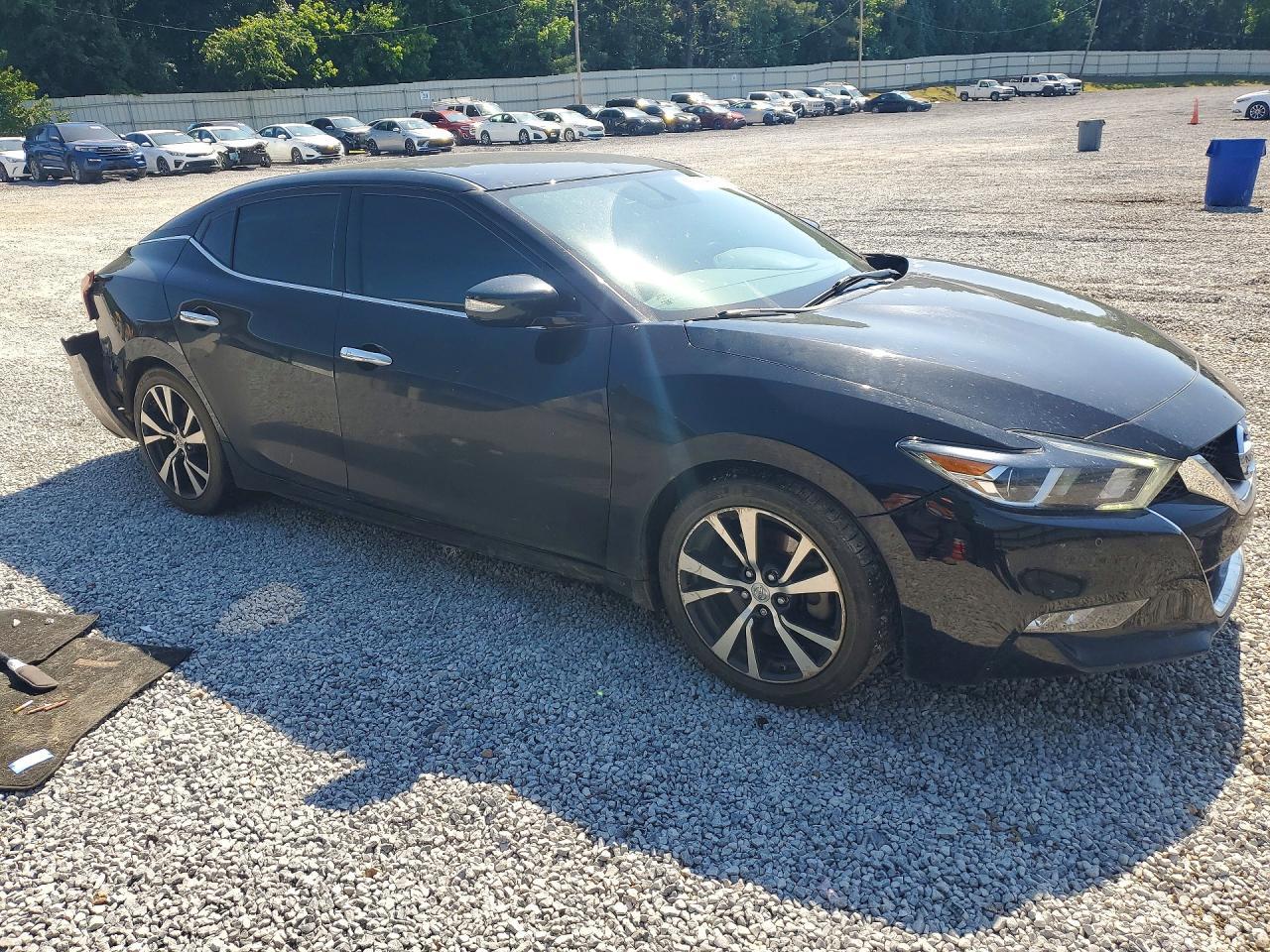 2017 NISSAN Maxima