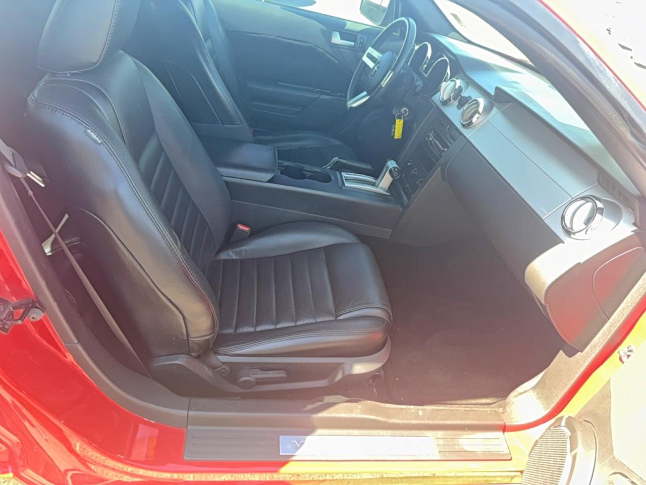 2006 FORD MUSTANG