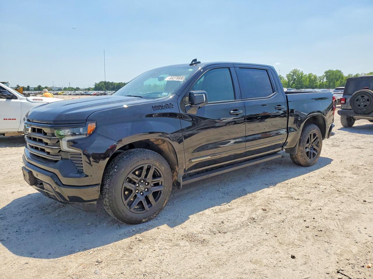 2024 CHEVROLET Silverado