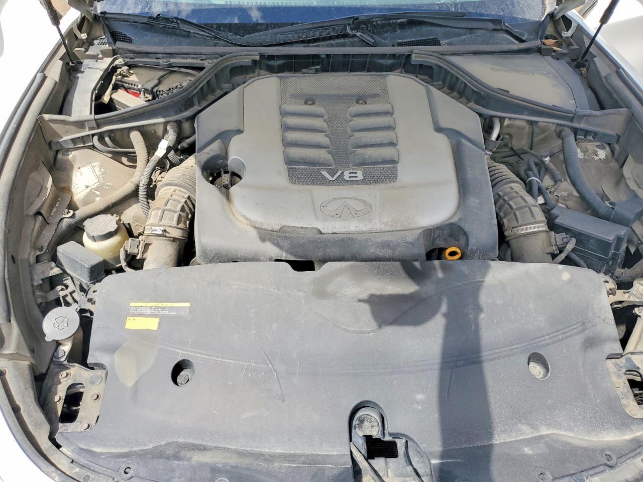 2011 INFINITI M56