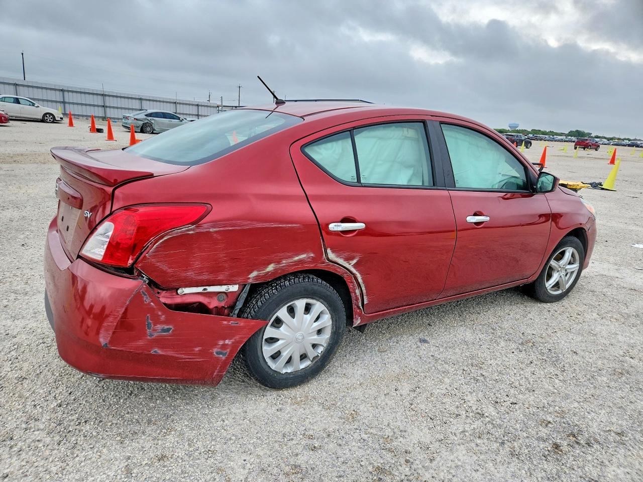 2019 NISSAN VERSA