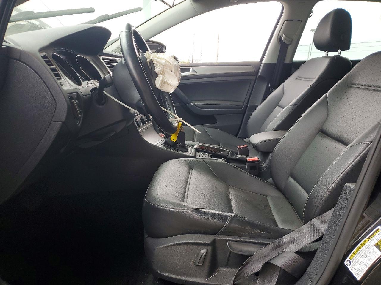 2017 VOLKSWAGEN GOLF