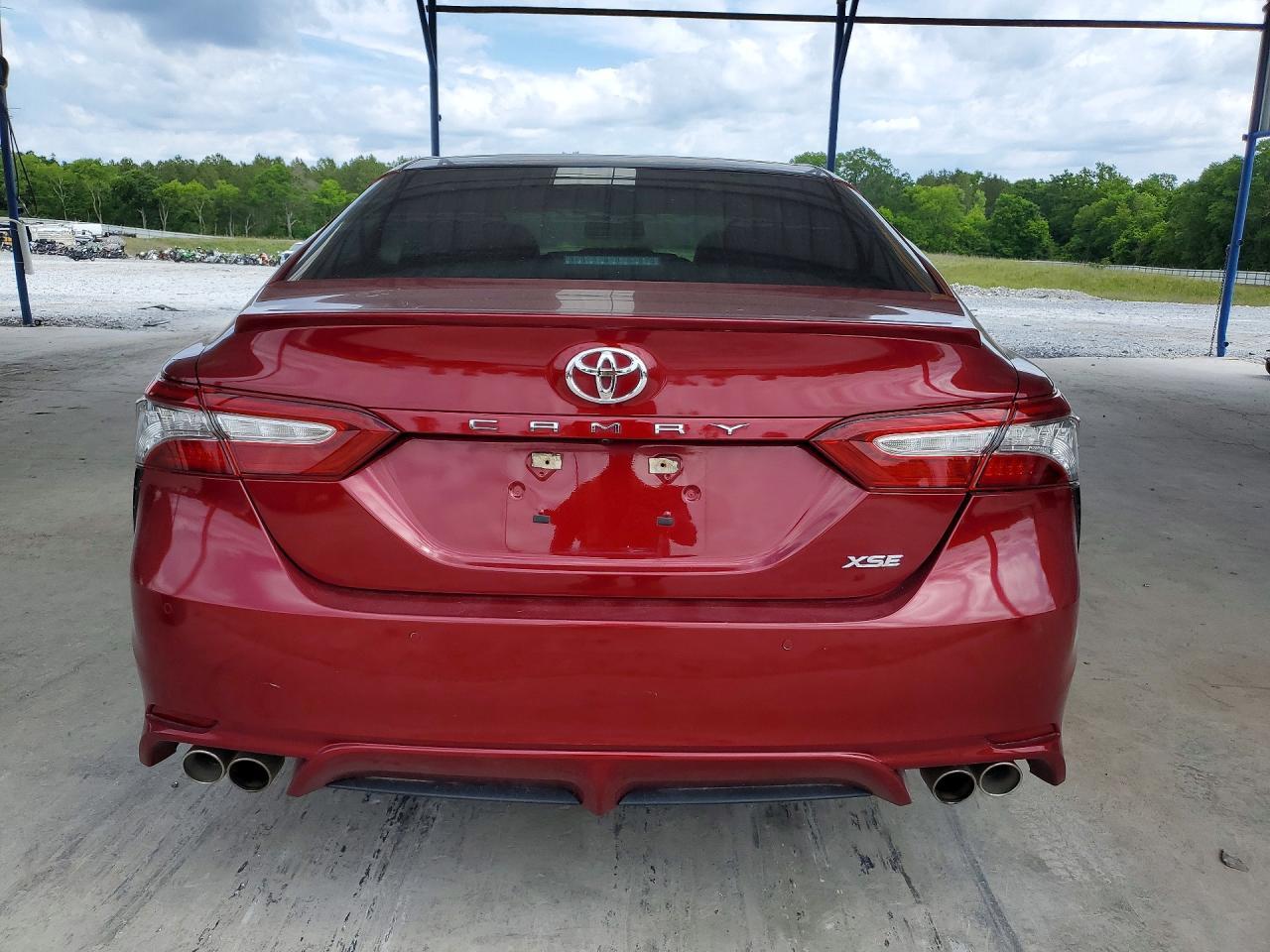2018 TOYOTA CAMRY