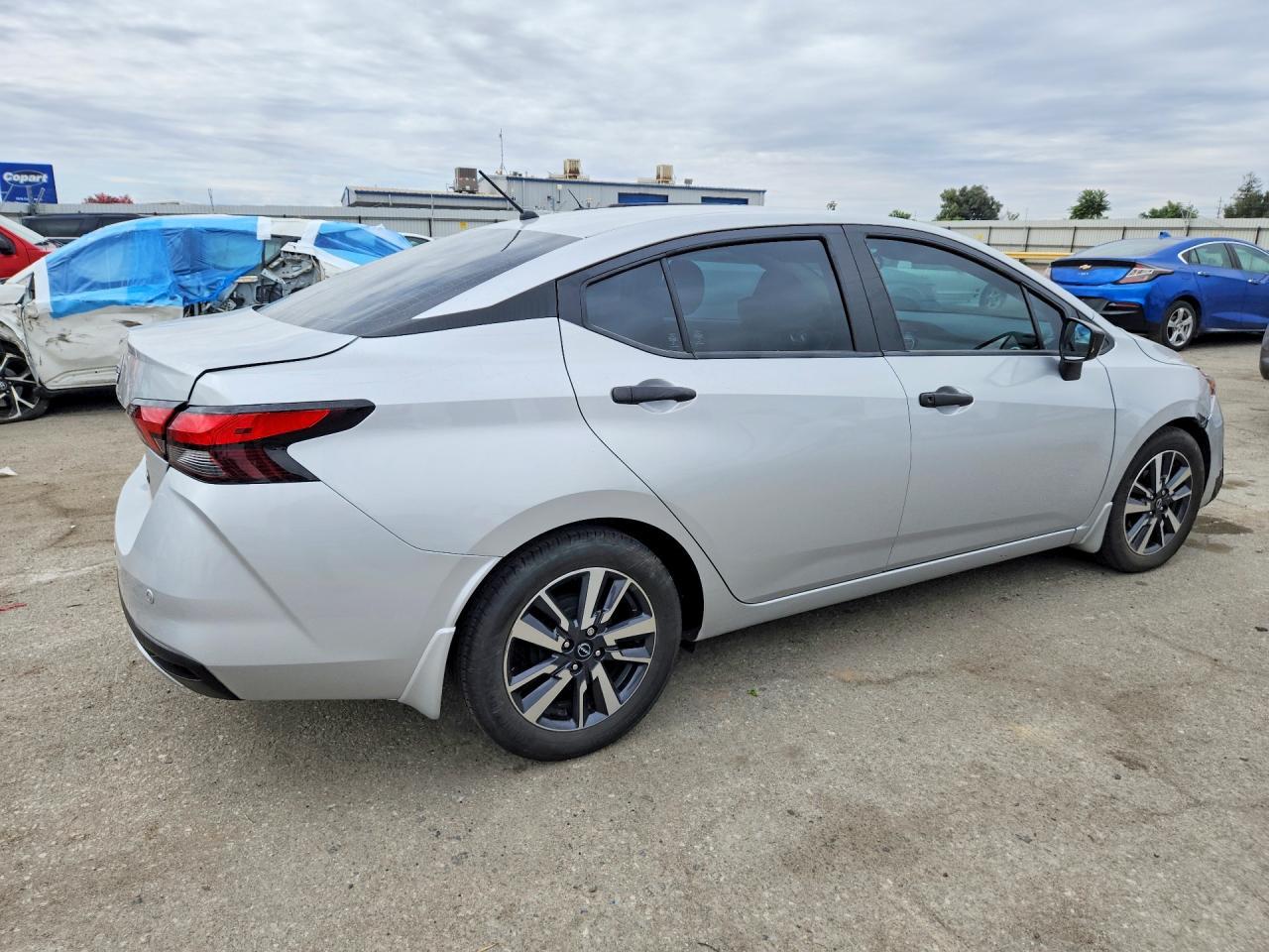 2023 NISSAN VERSA