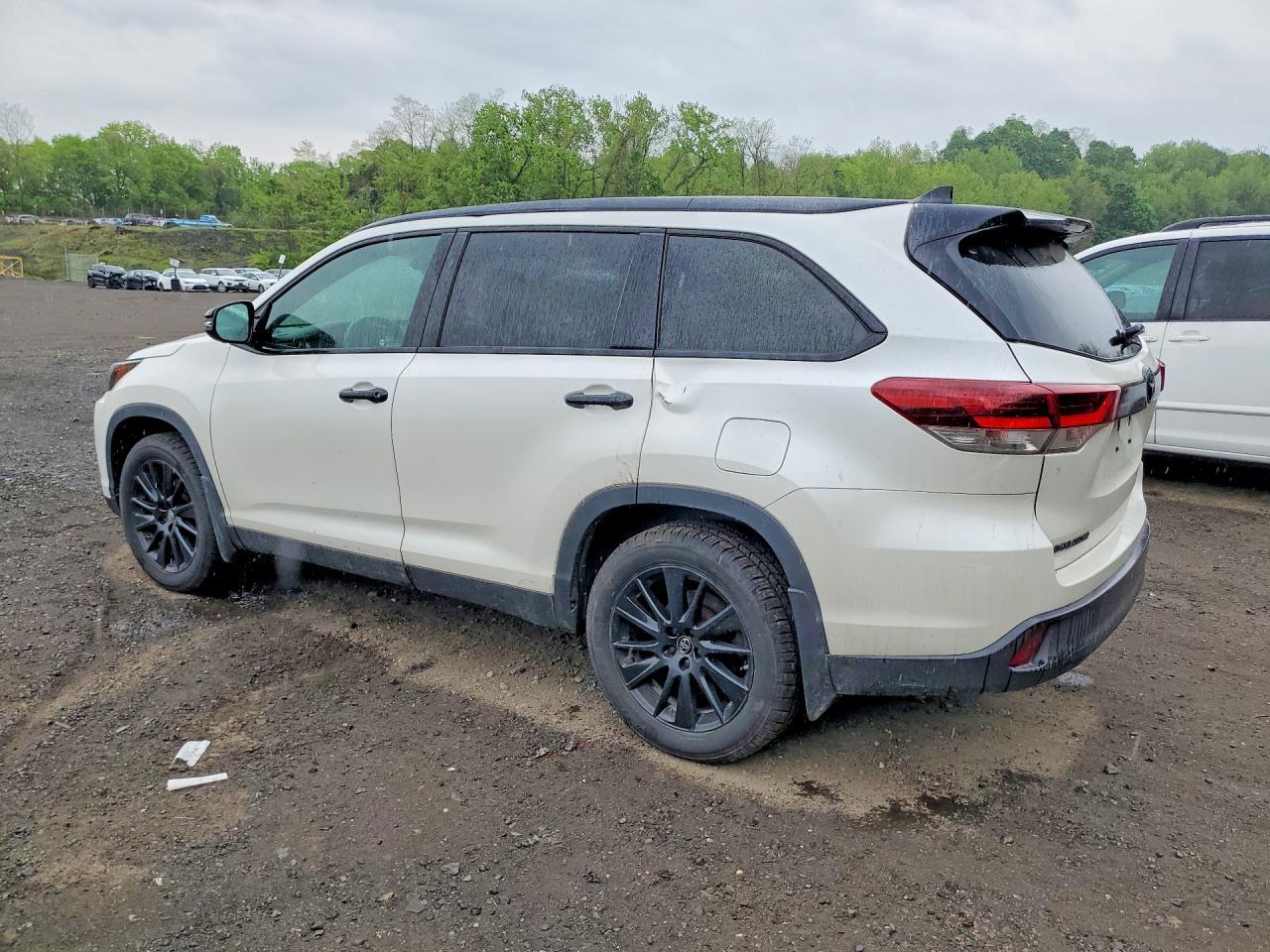 2019 TOYOTA HIGHLANDER