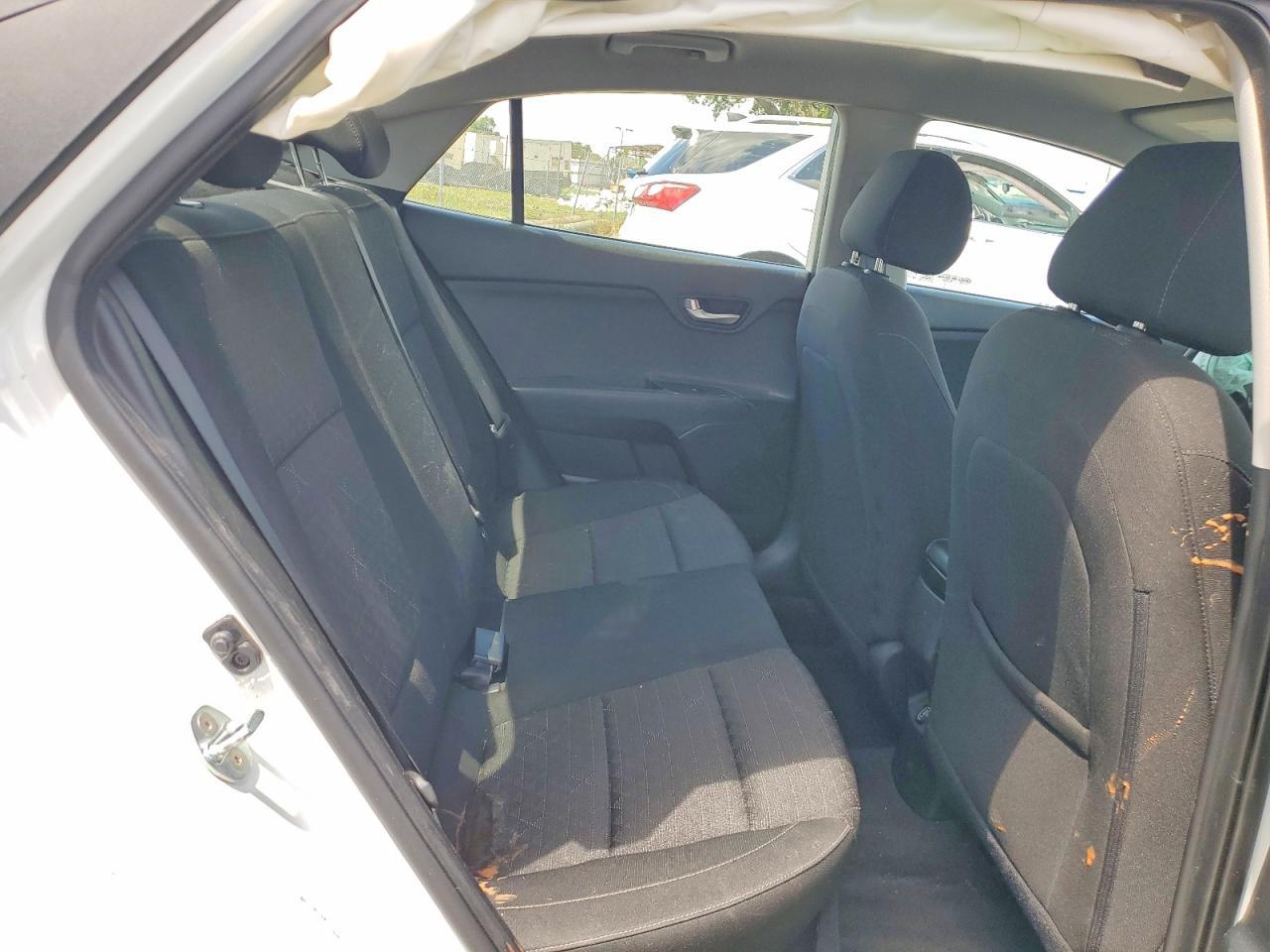 2021 KIA RIO