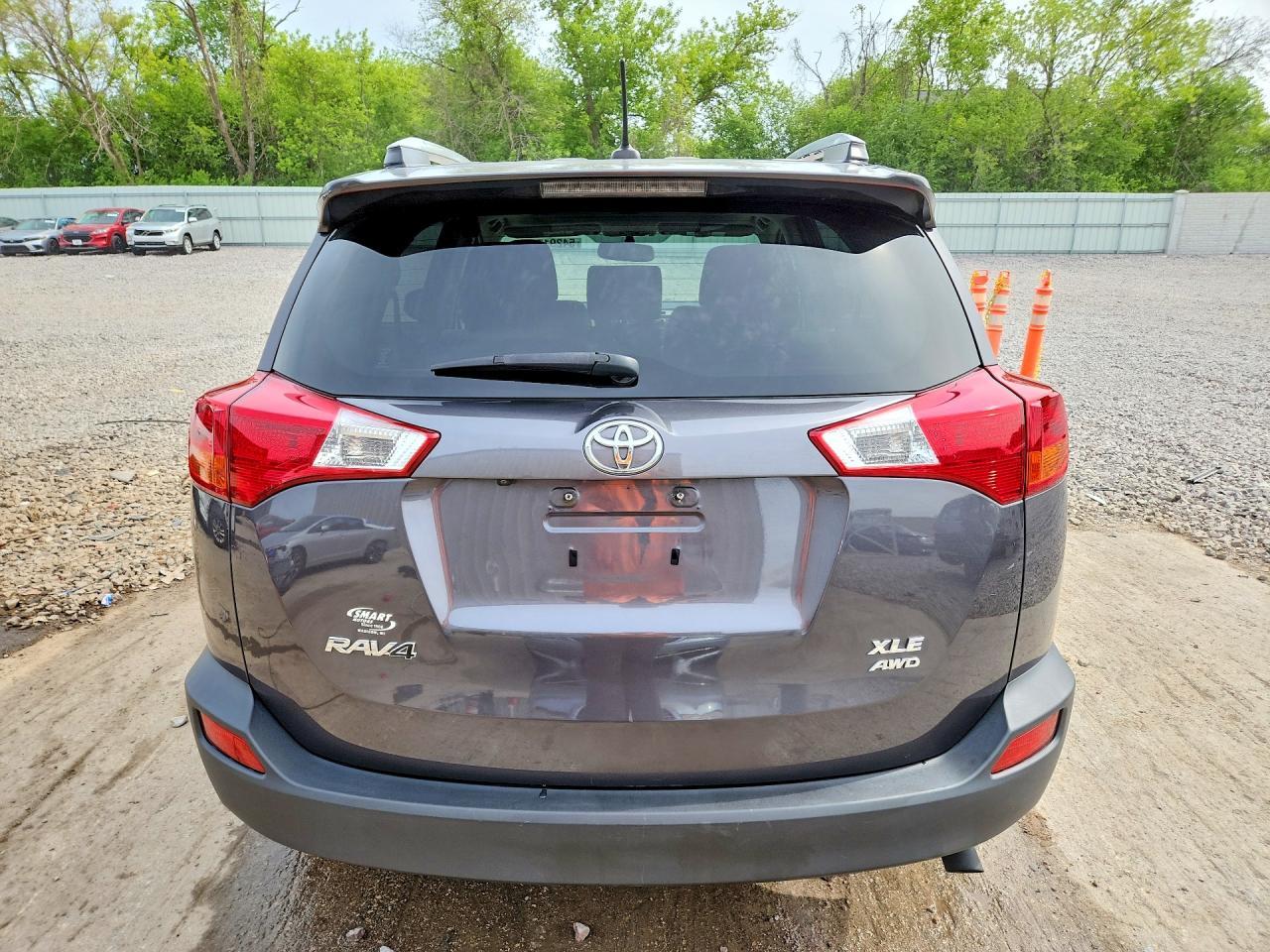 2015 TOYOTA RAV4