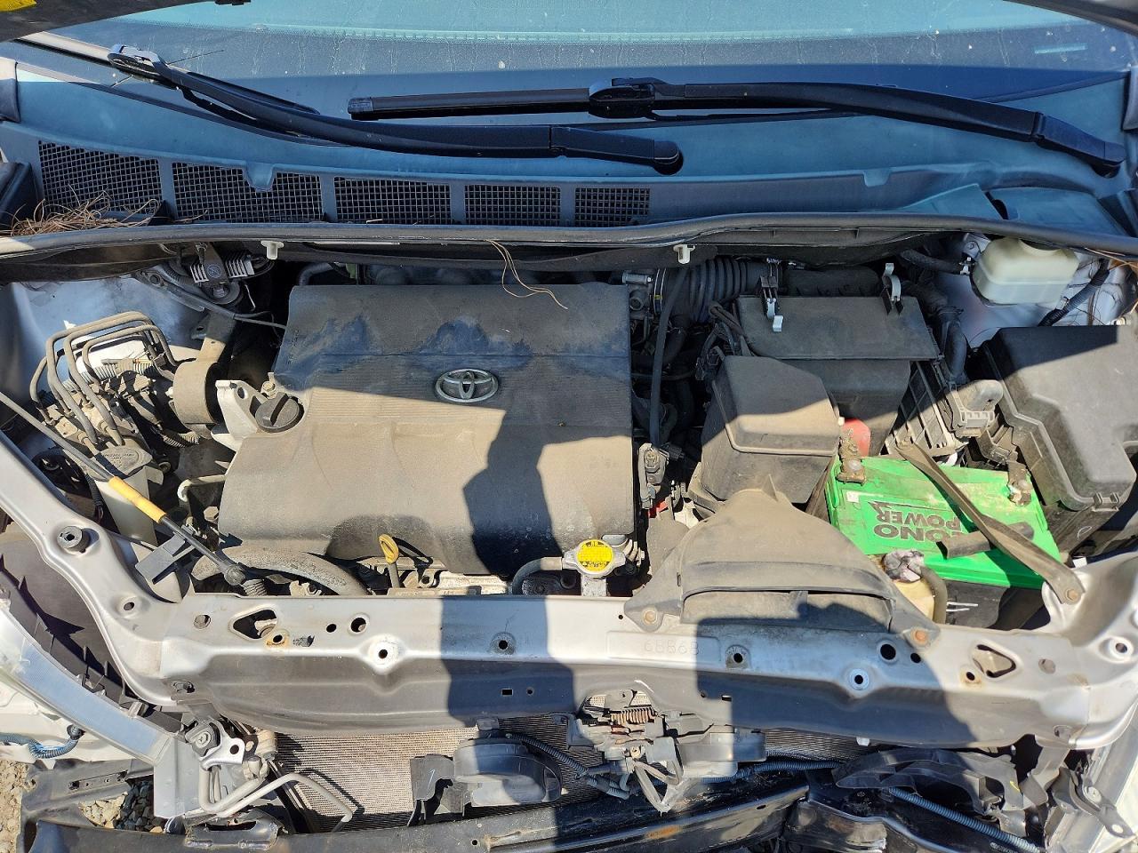 2014 TOYOTA SIENNA