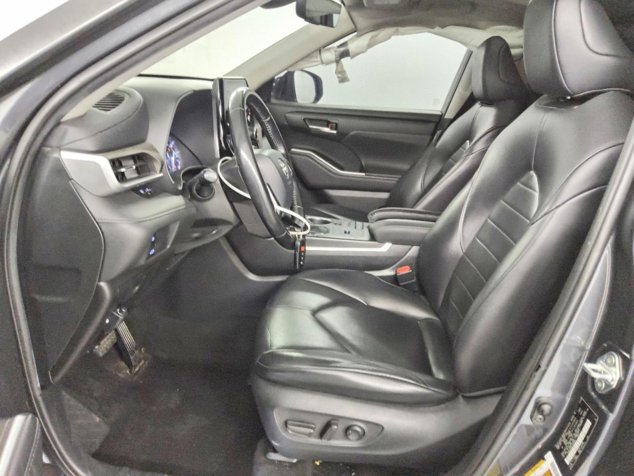 2020 TOYOTA HIGHLANDER