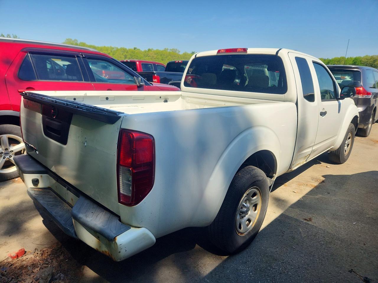2017 NISSAN Frontier
