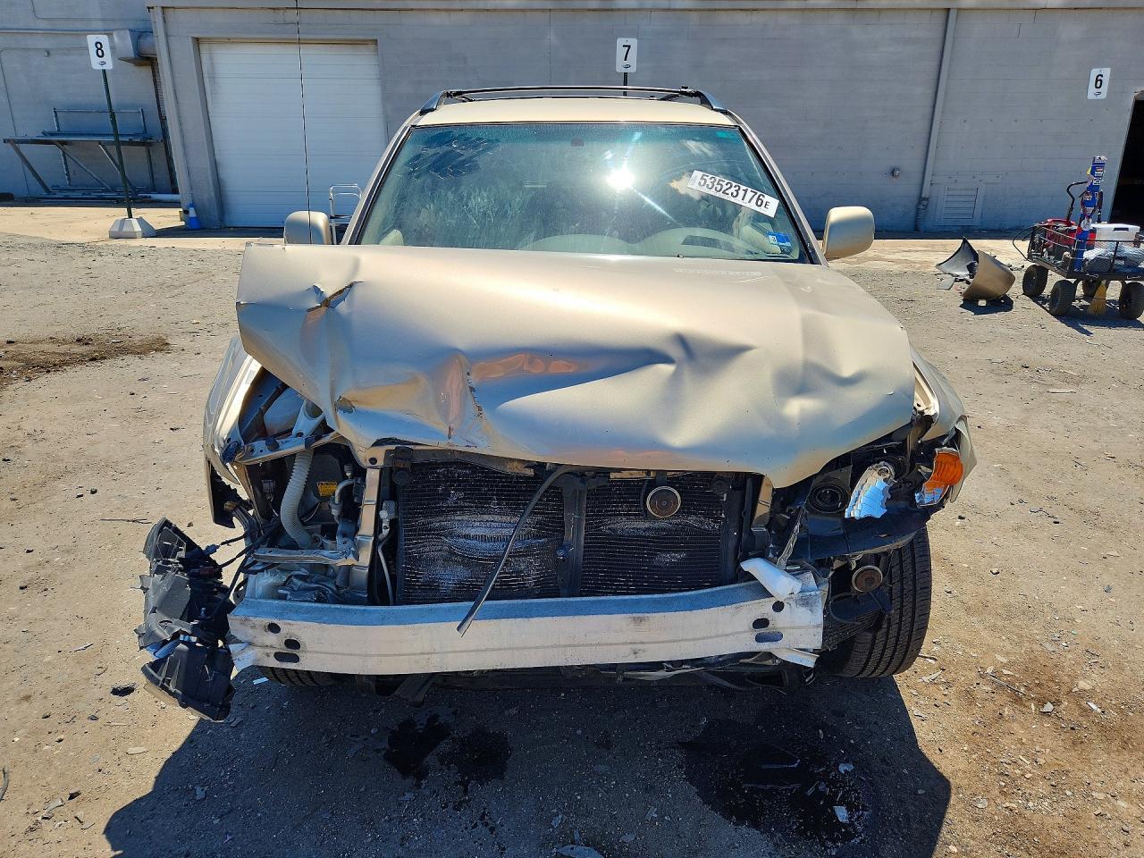 2004 TOYOTA HIGHLANDER