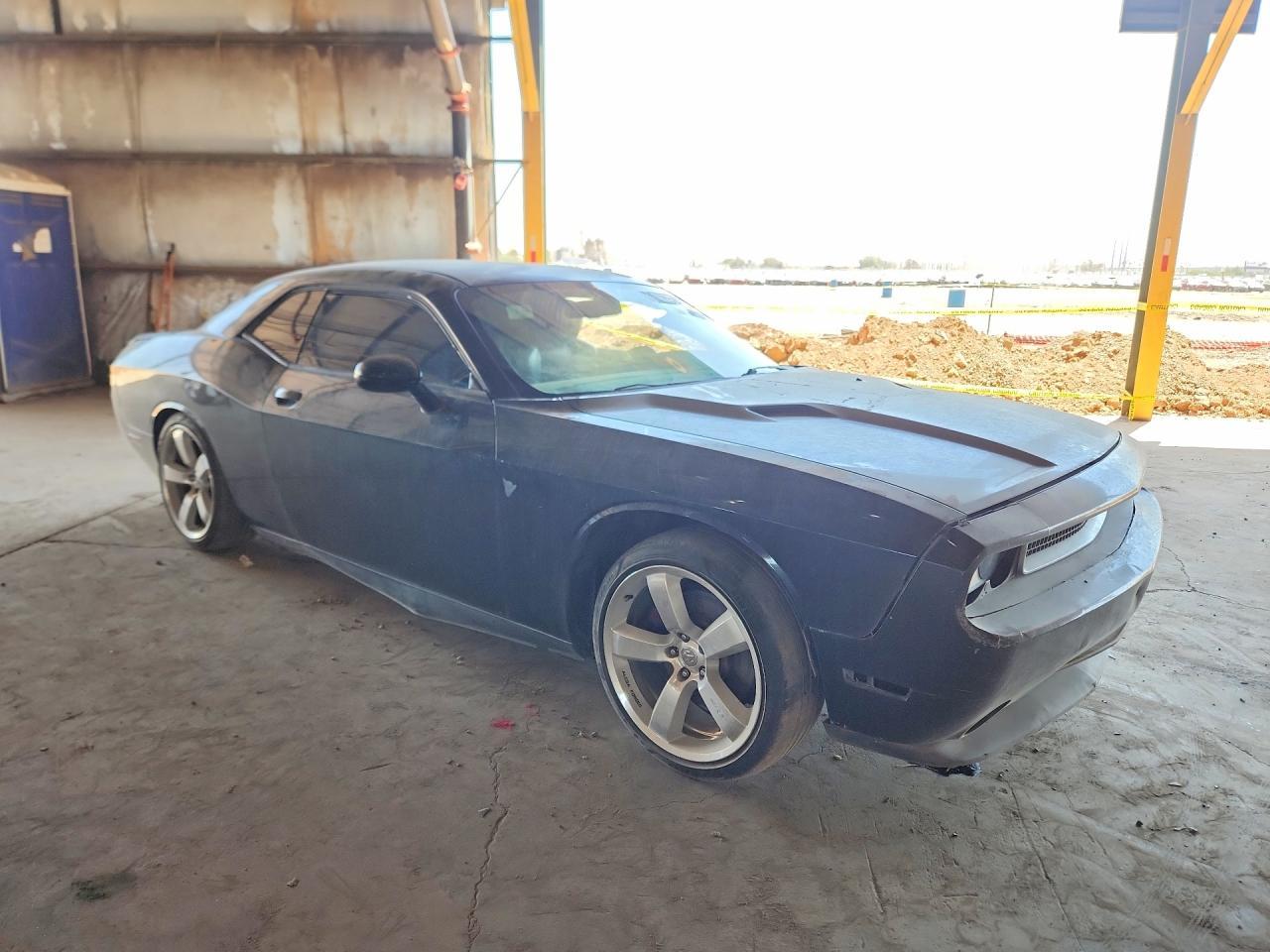 2013 DODGE Challenger