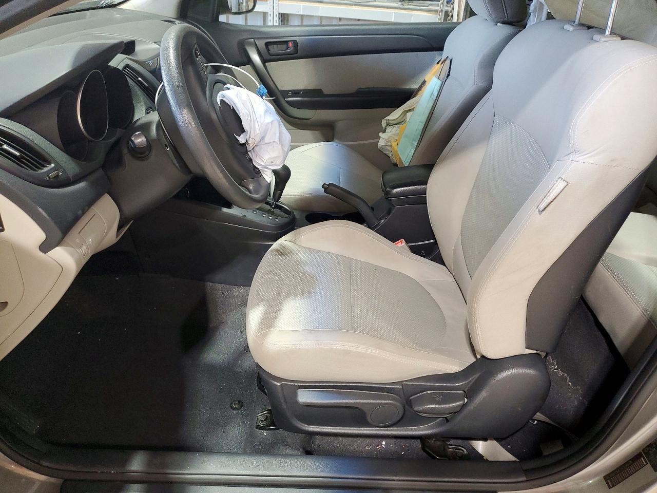 2010 KIA FORTE