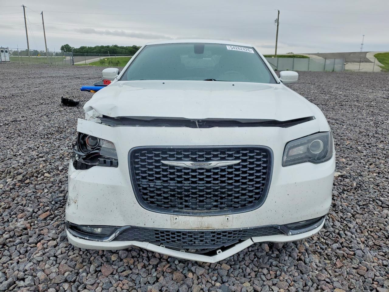 2019 CHRYSLER 300