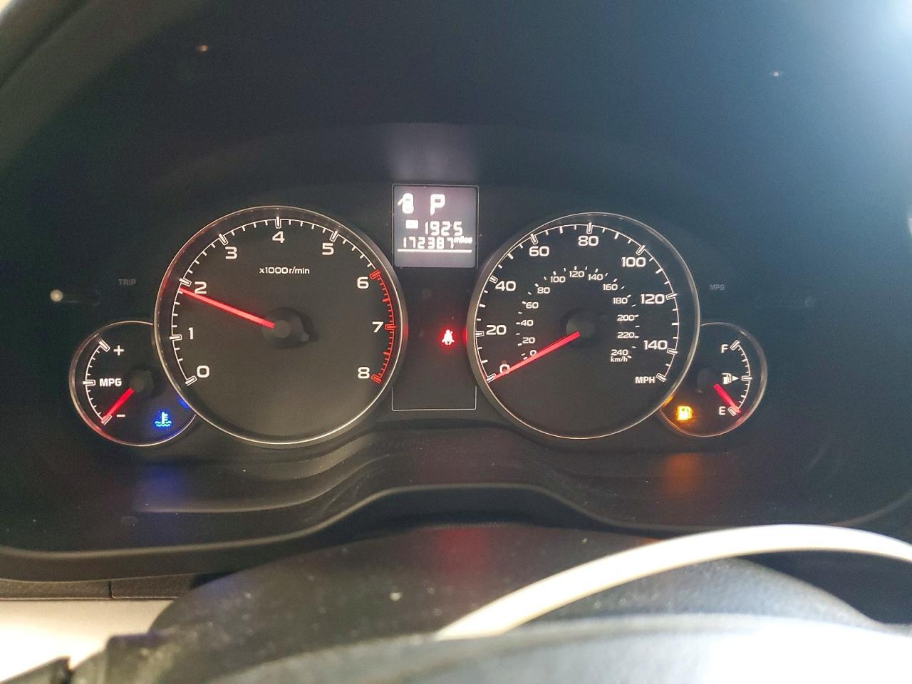 2014 SUBARU Legacy