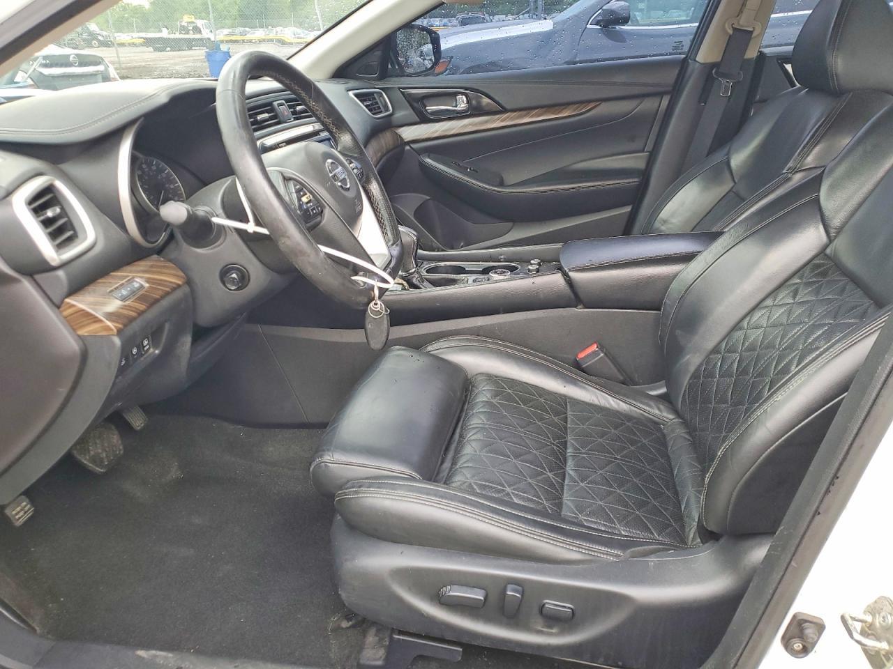 2016 NISSAN Maxima