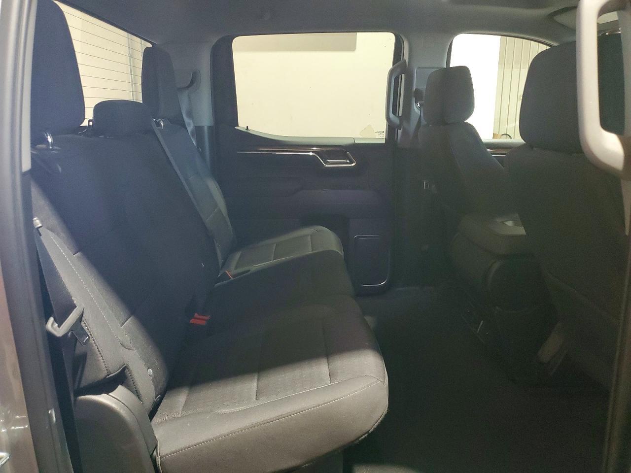 2023 CHEVROLET Silverado