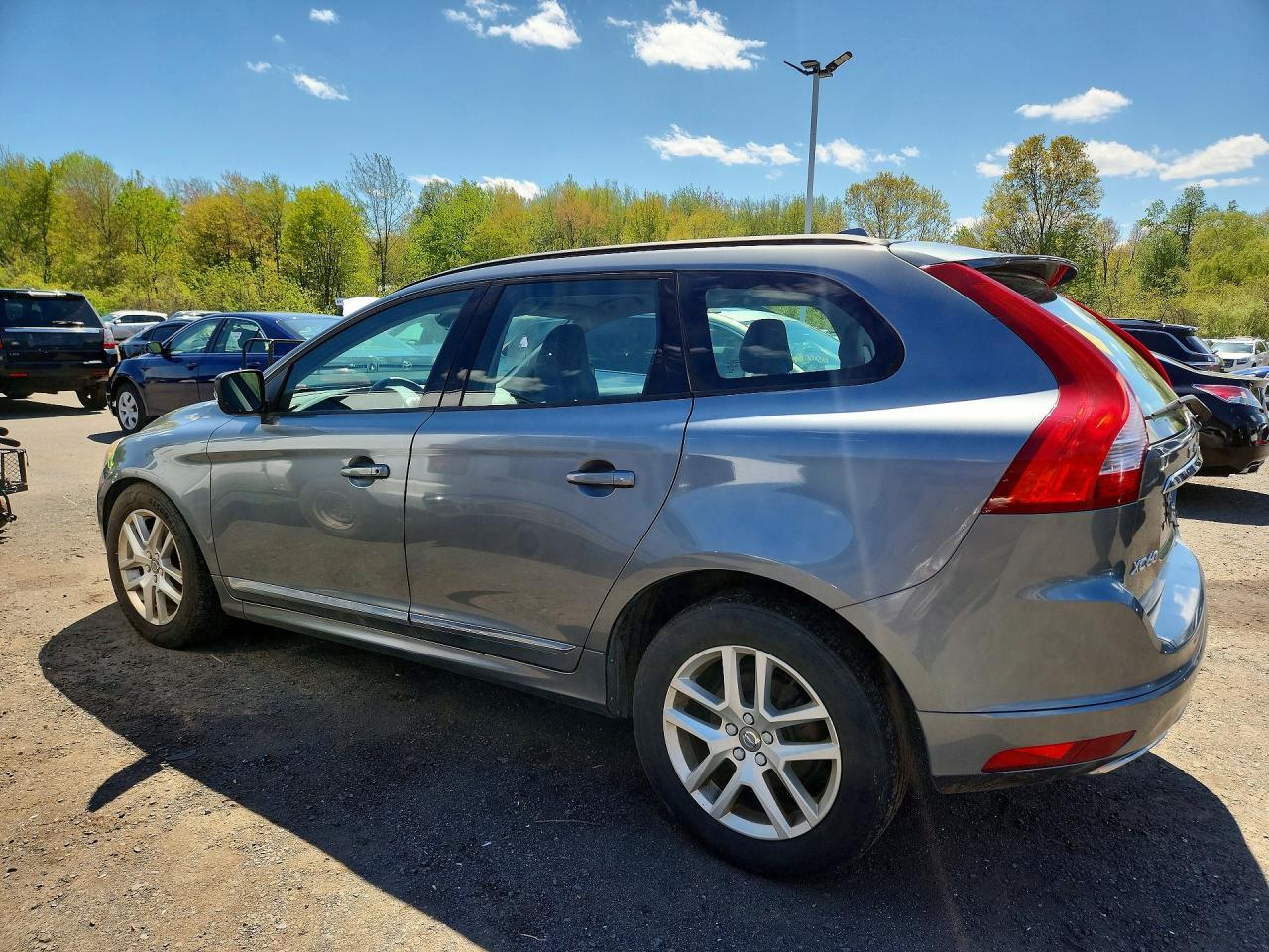 2017 VOLVO XC60