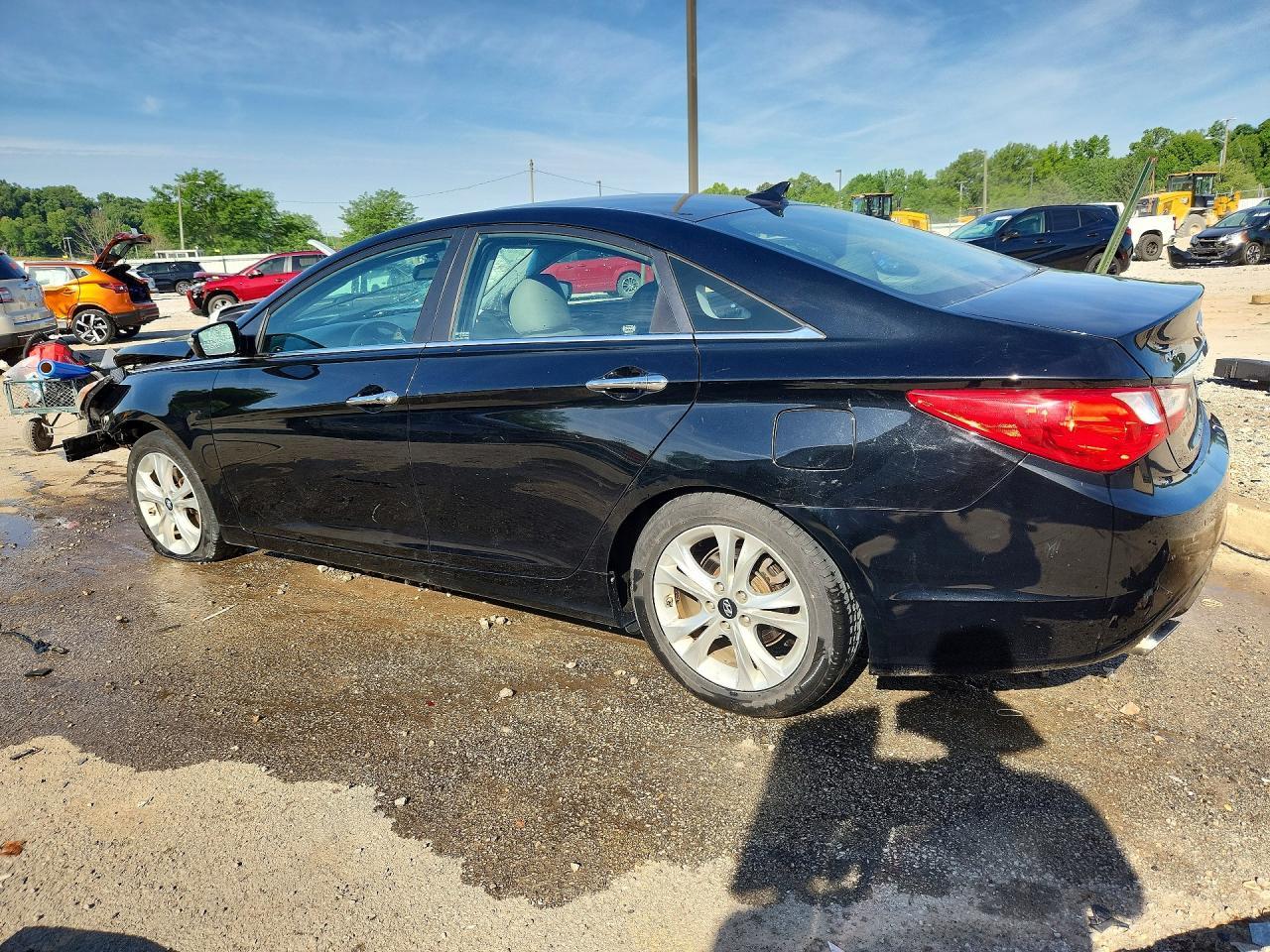 2011 HYUNDAI SONATA