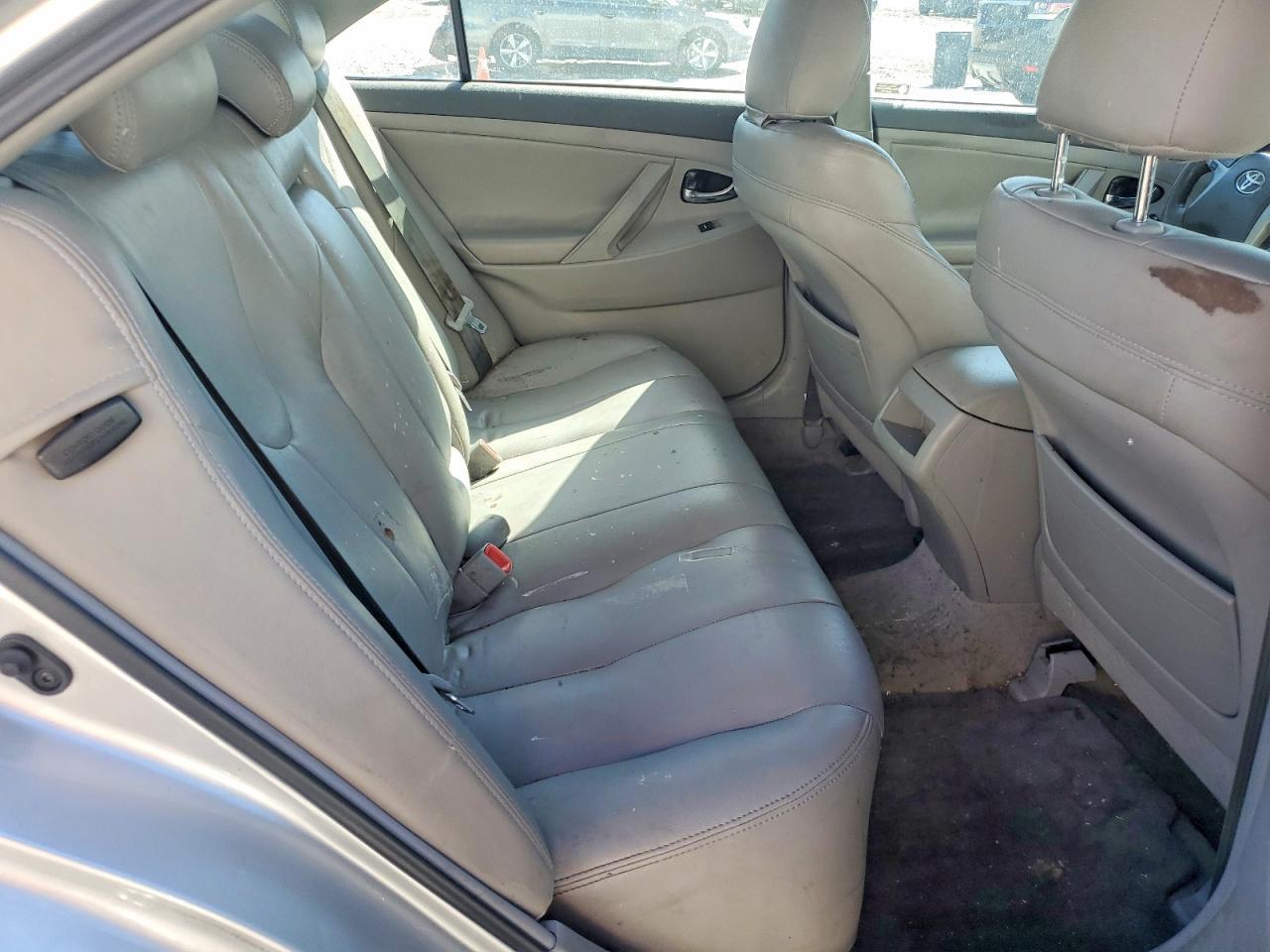 2010 TOYOTA CAMRY