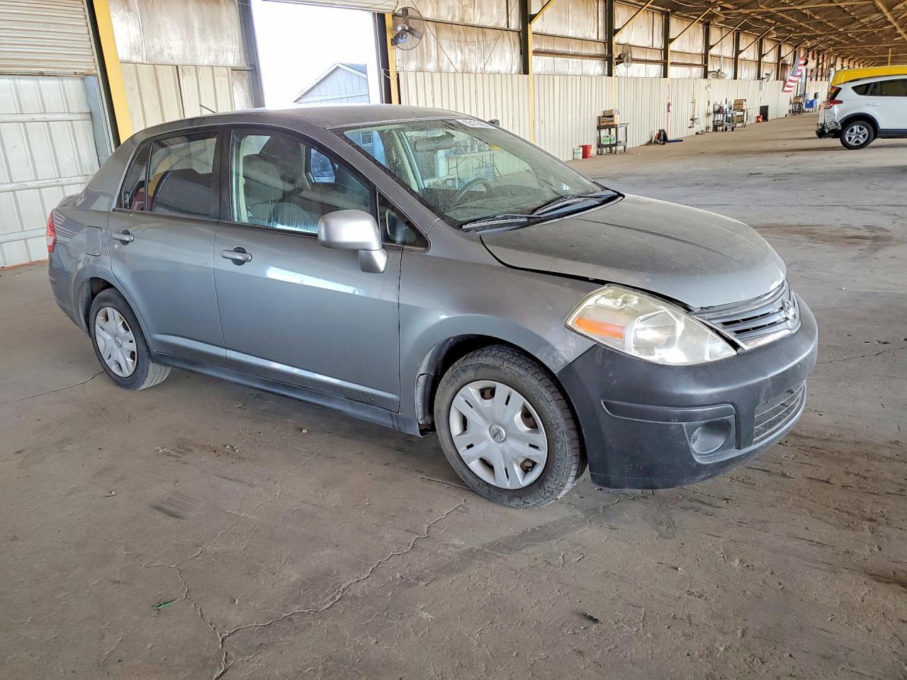 2011 NISSAN VERSA