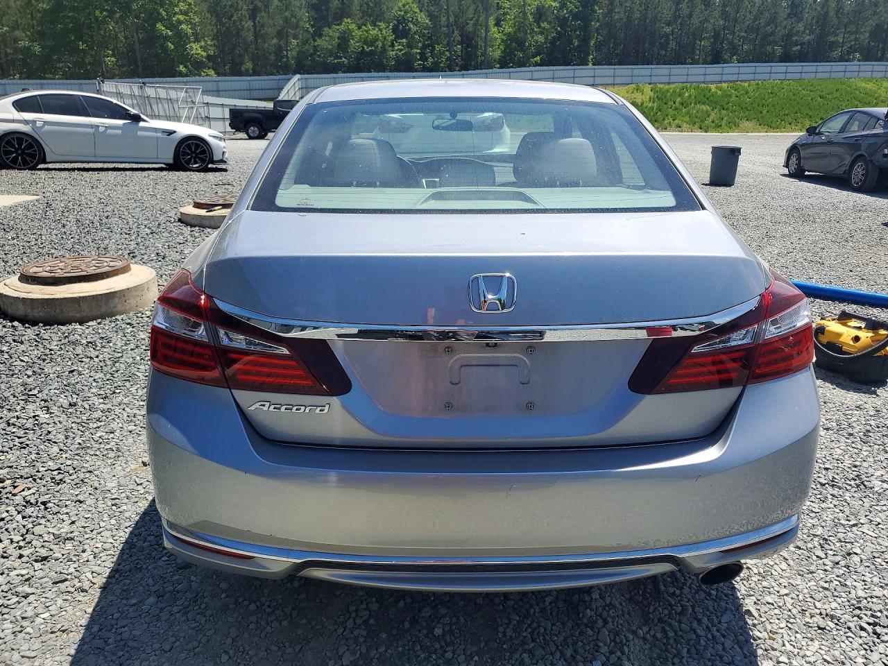 2017 HONDA ACCORD