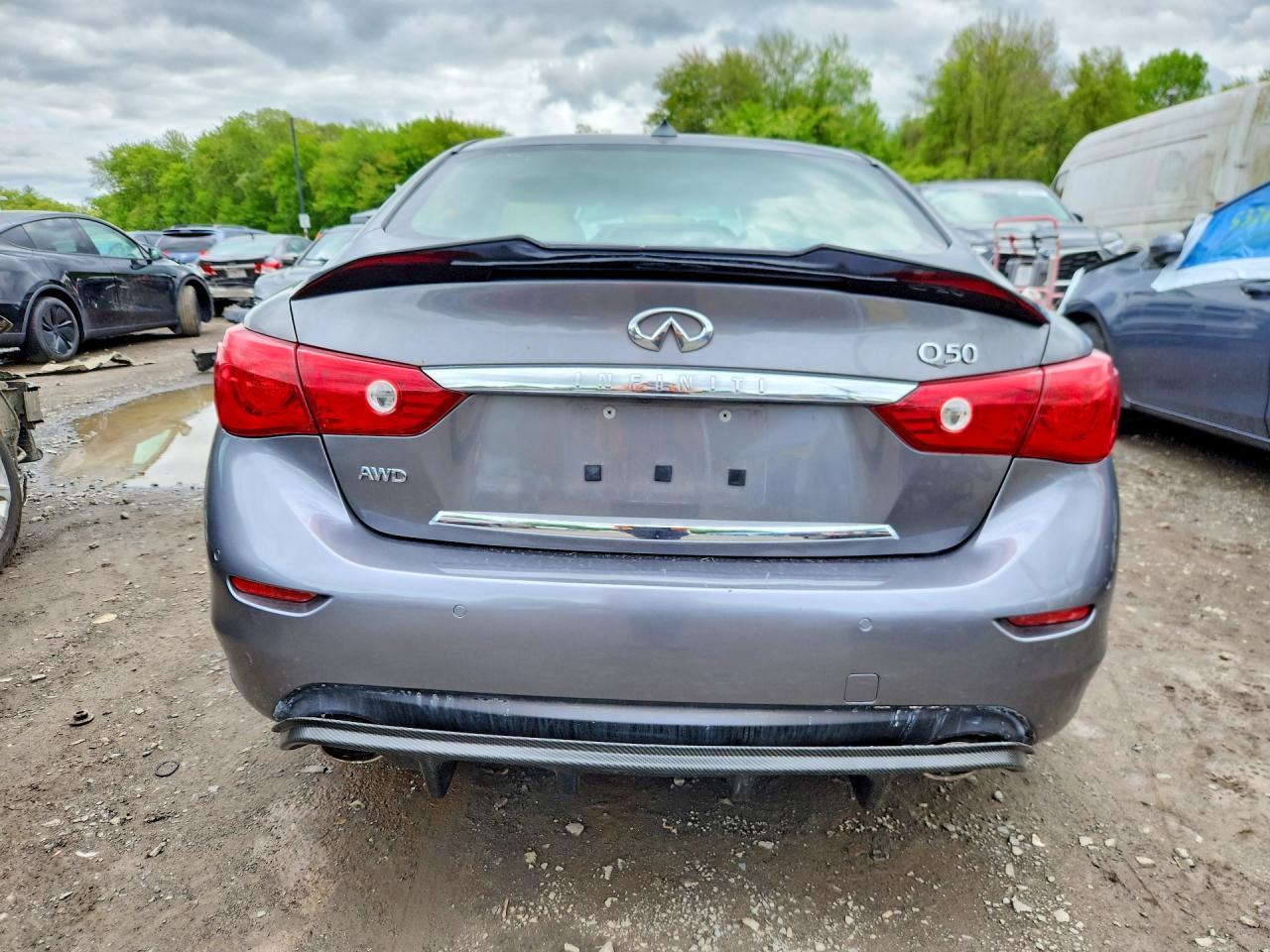 2015 INFINITI Q50