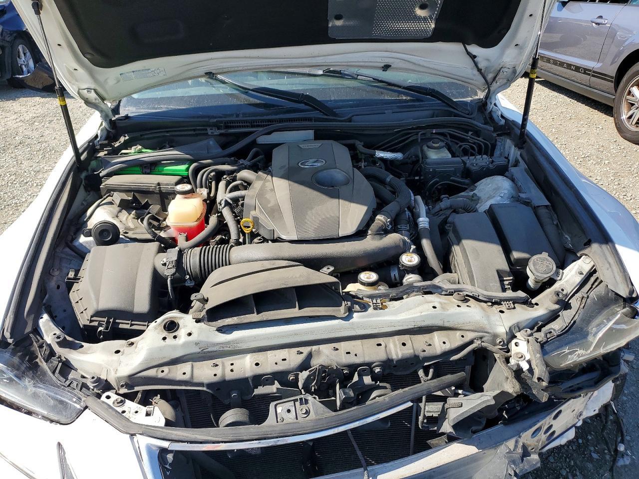 2018 LEXUS IS 300