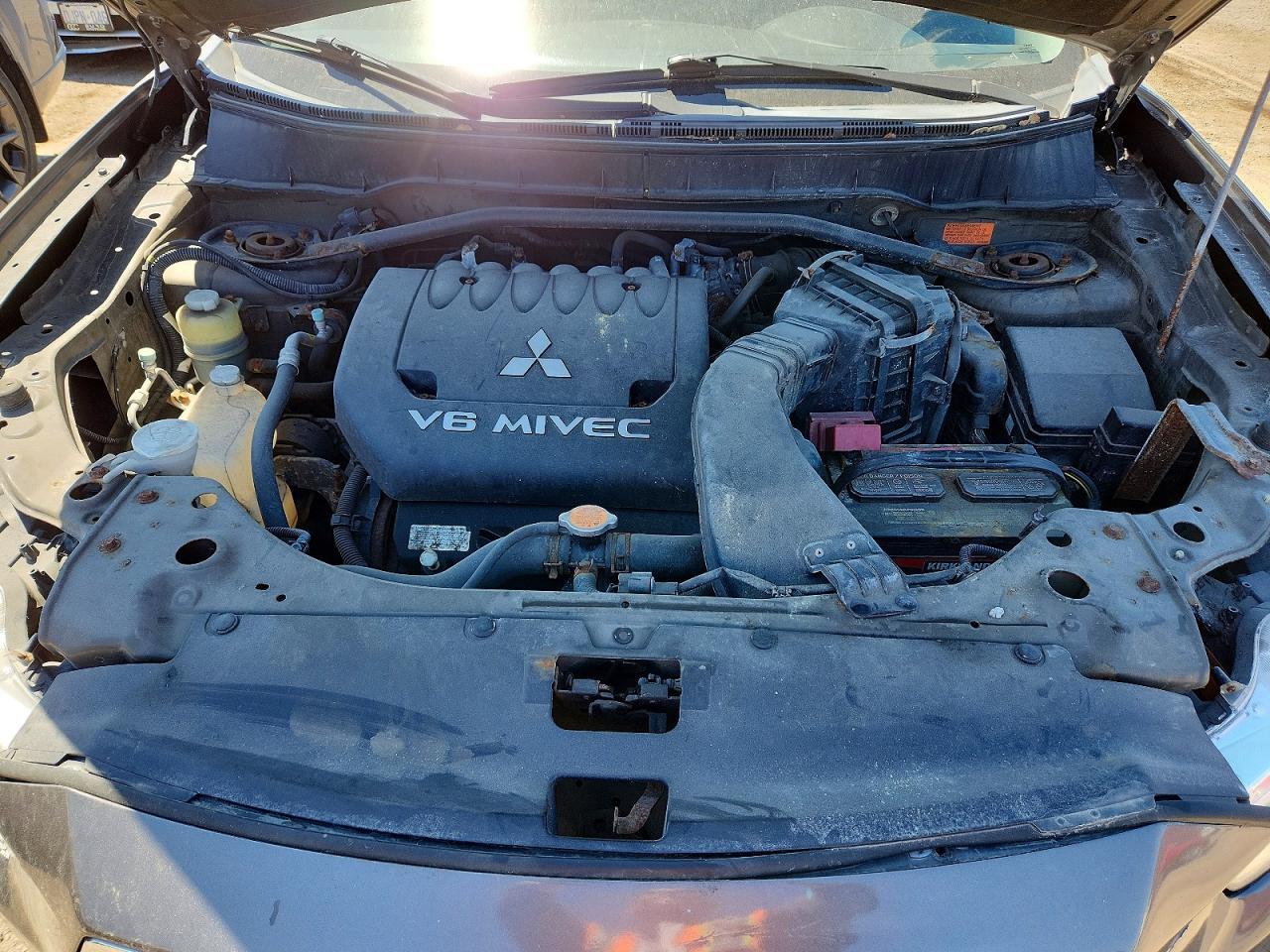2010 MITSUBISHI outlander