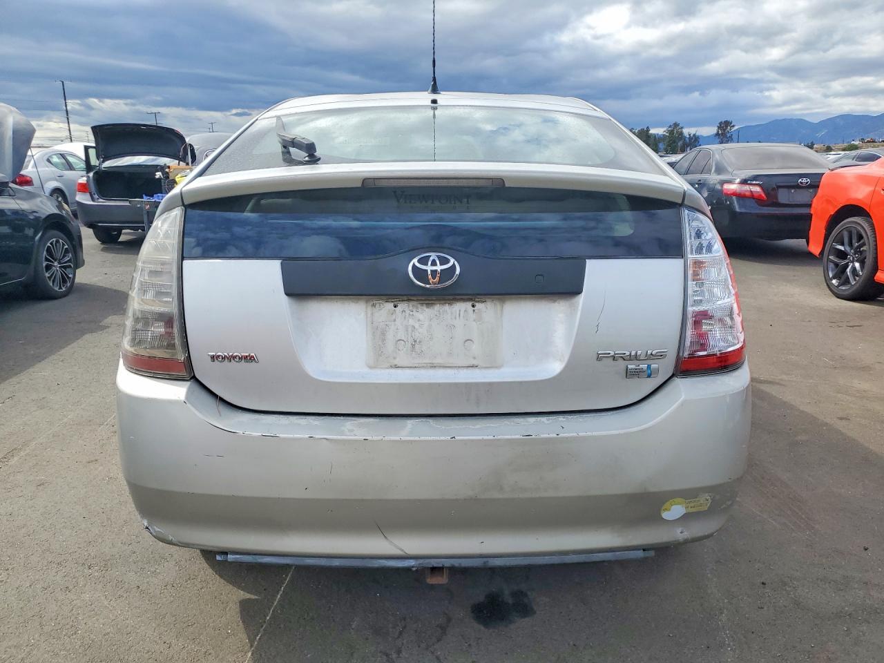 2004 TOYOTA PRIUS
