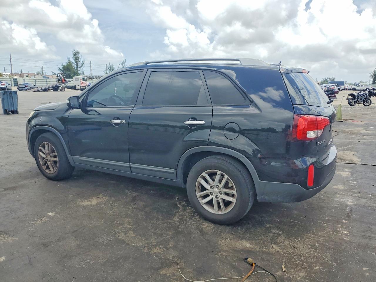 2014 KIA SORENTO