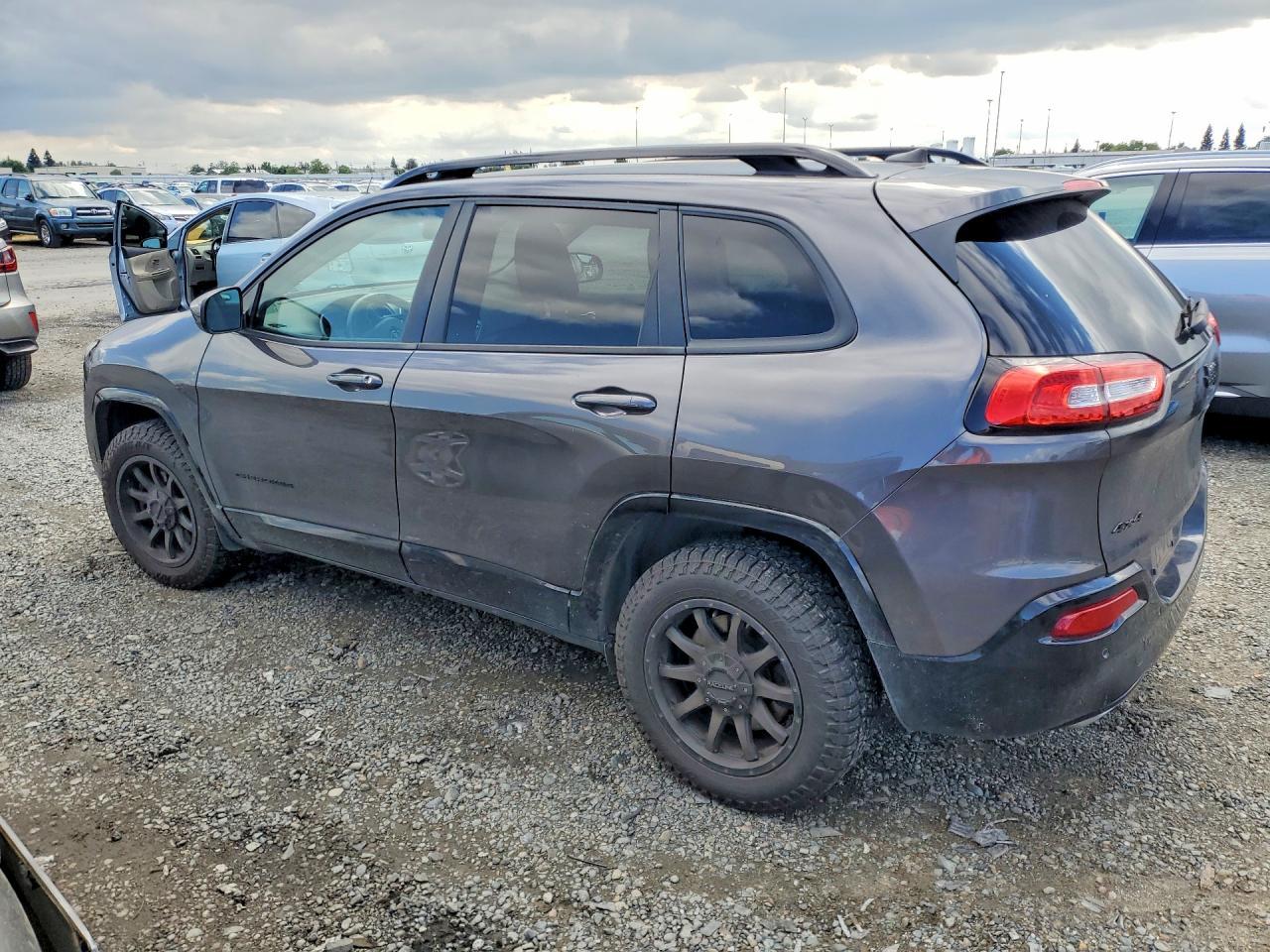 2018 JEEP CHEROKEE