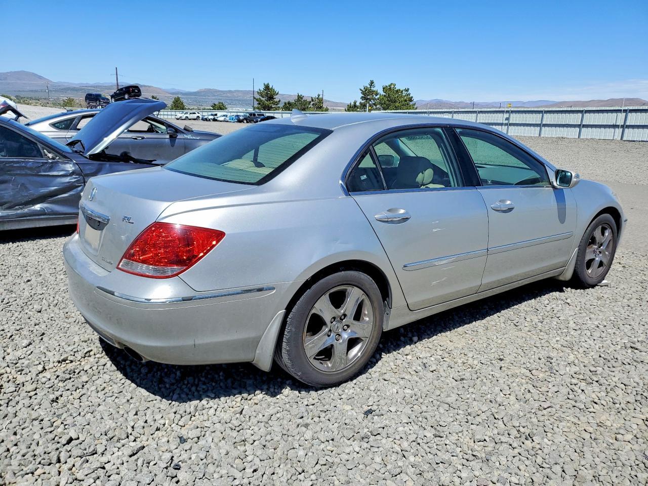 2005 ACURA RL