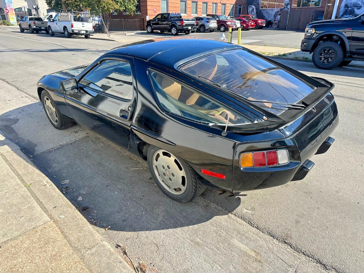 1982 PORSCHE 928