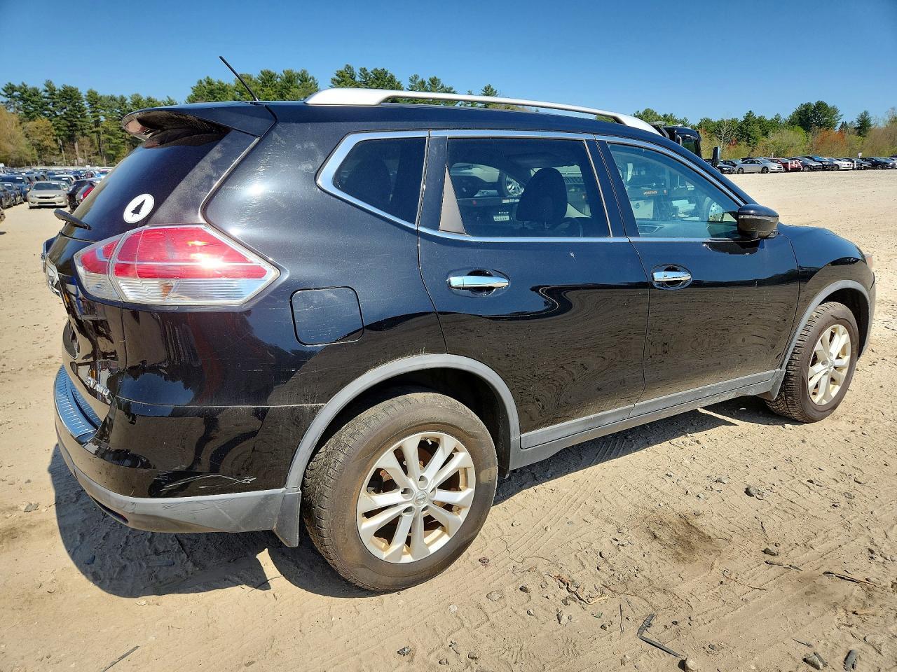 2016 NISSAN ROGUE