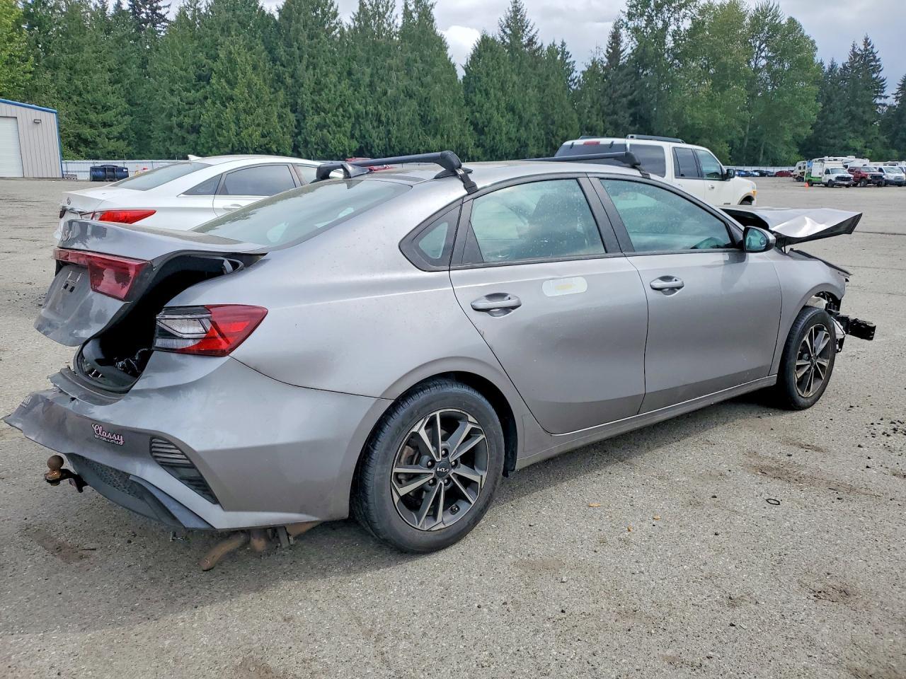 2023 KIA FORTE