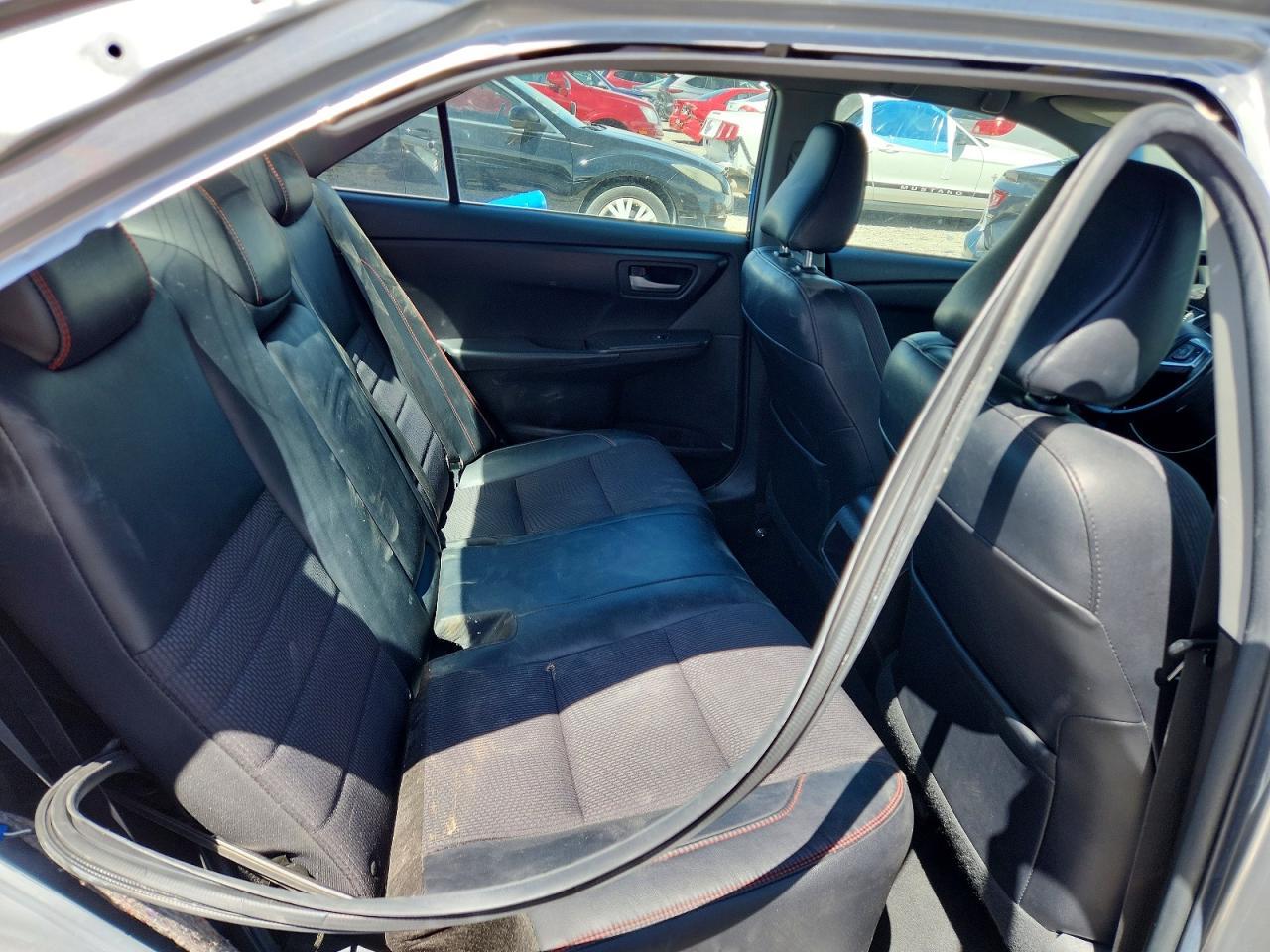 2016 TOYOTA CAMRY
