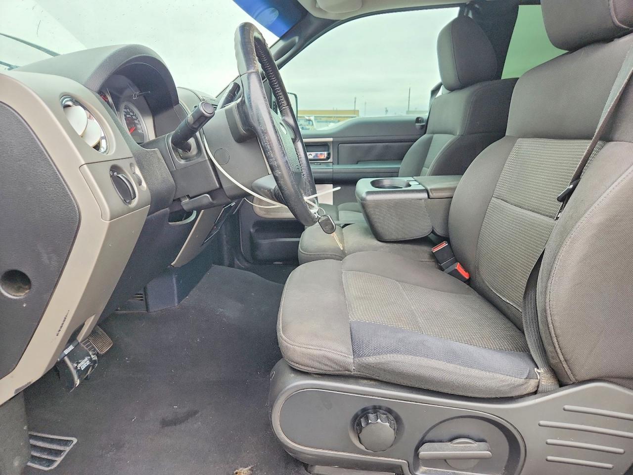 2004 FORD F-150 Lightning