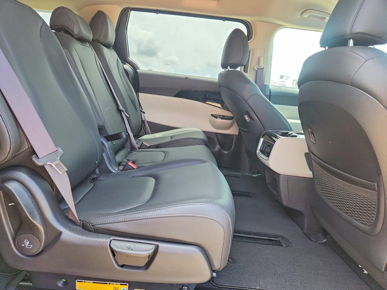 2024 KIA Carnival
