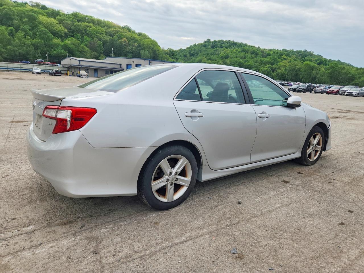 2013 TOYOTA CAMRY