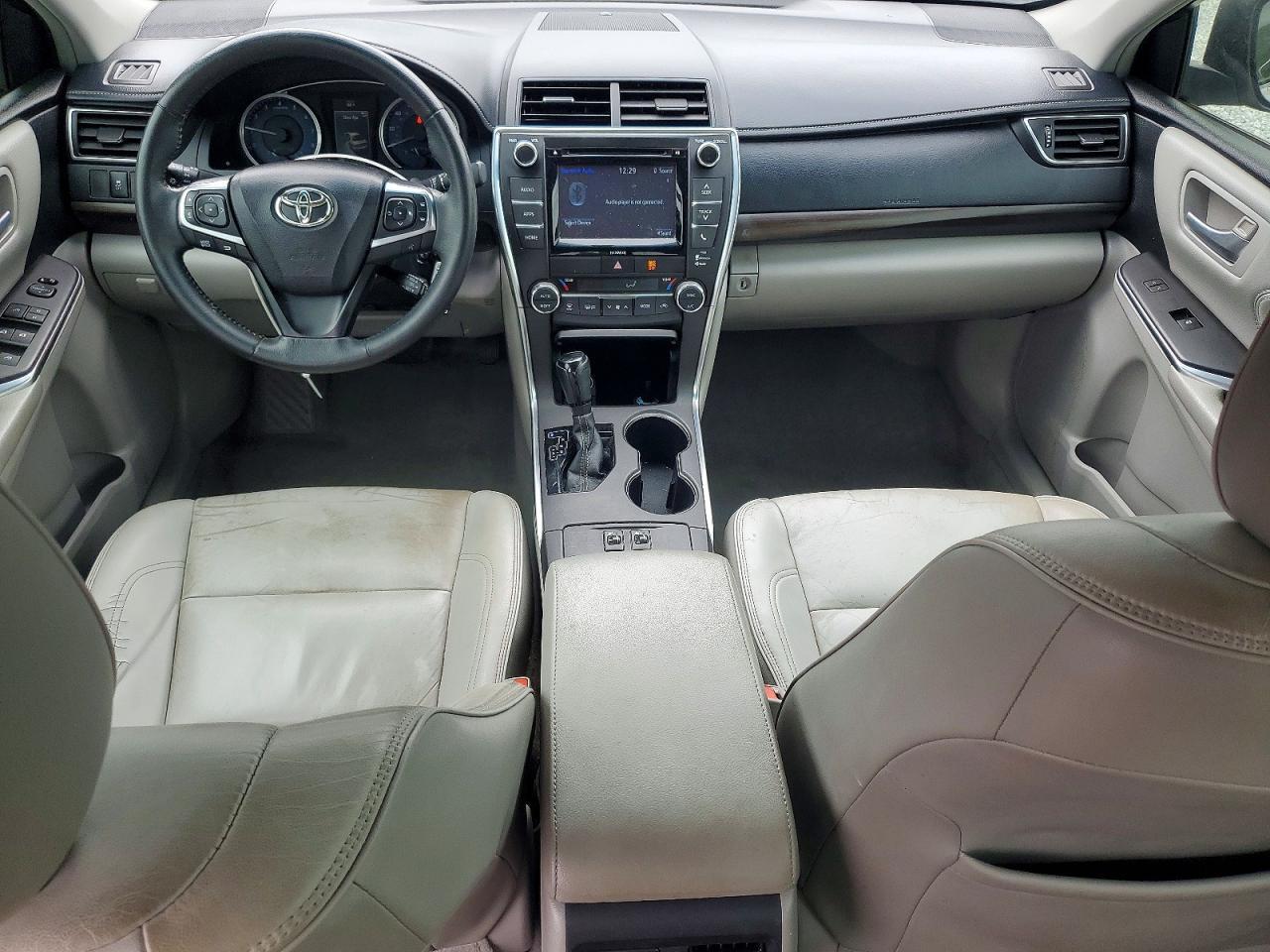 2016 TOYOTA CAMRY