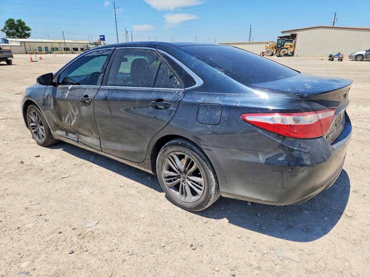 2017 TOYOTA CAMRY