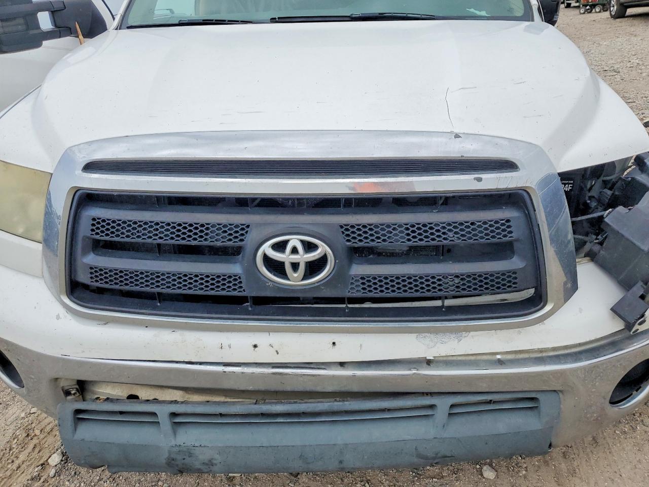 2010 TOYOTA TUNDRA