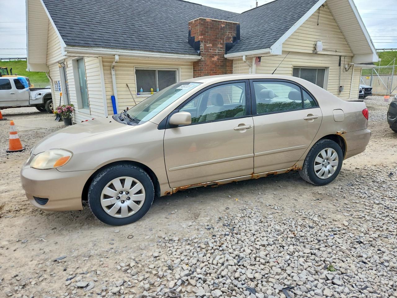 2004 TOYOTA COROLLA