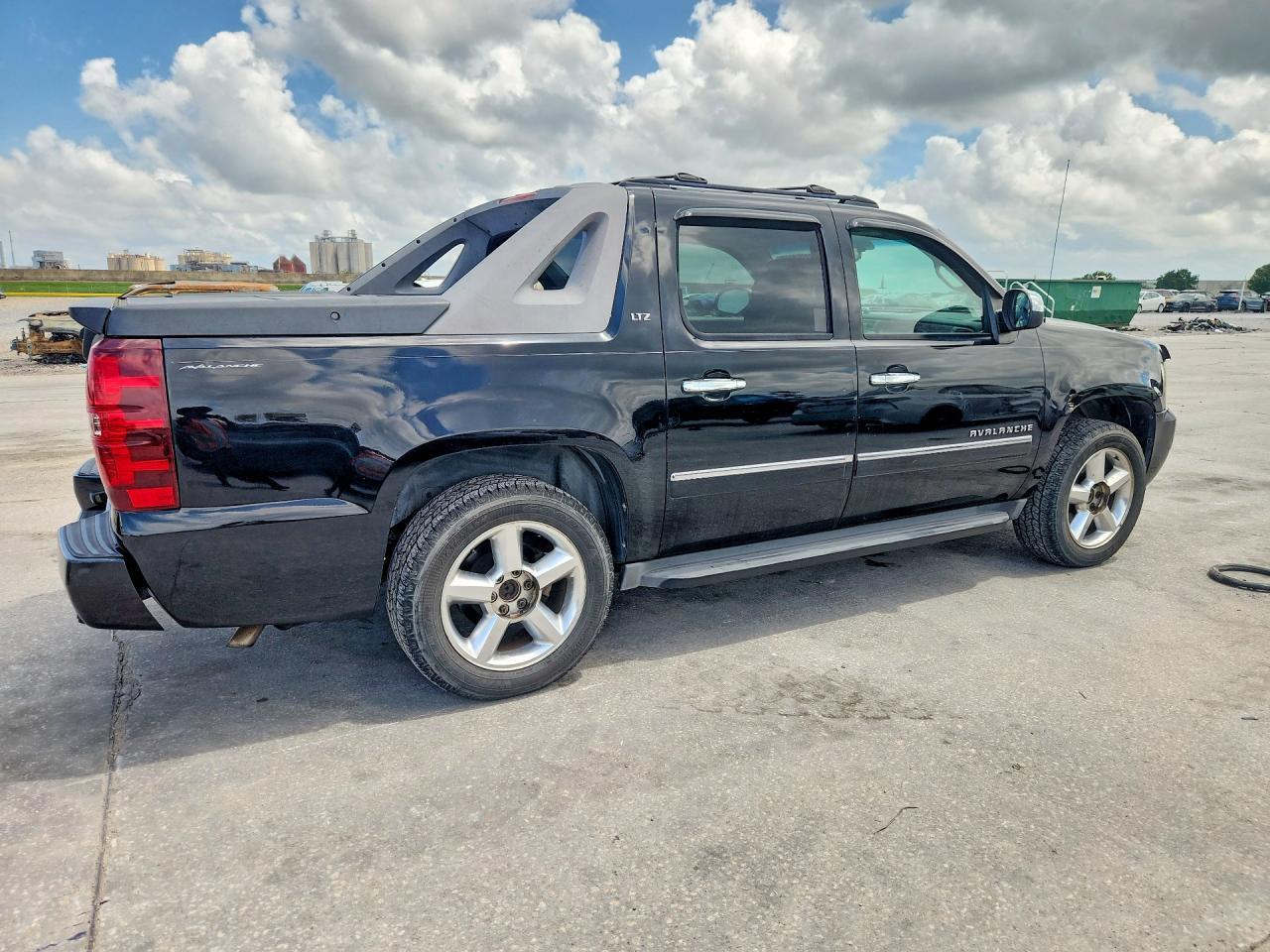2010 CHEVROLET Avalanche