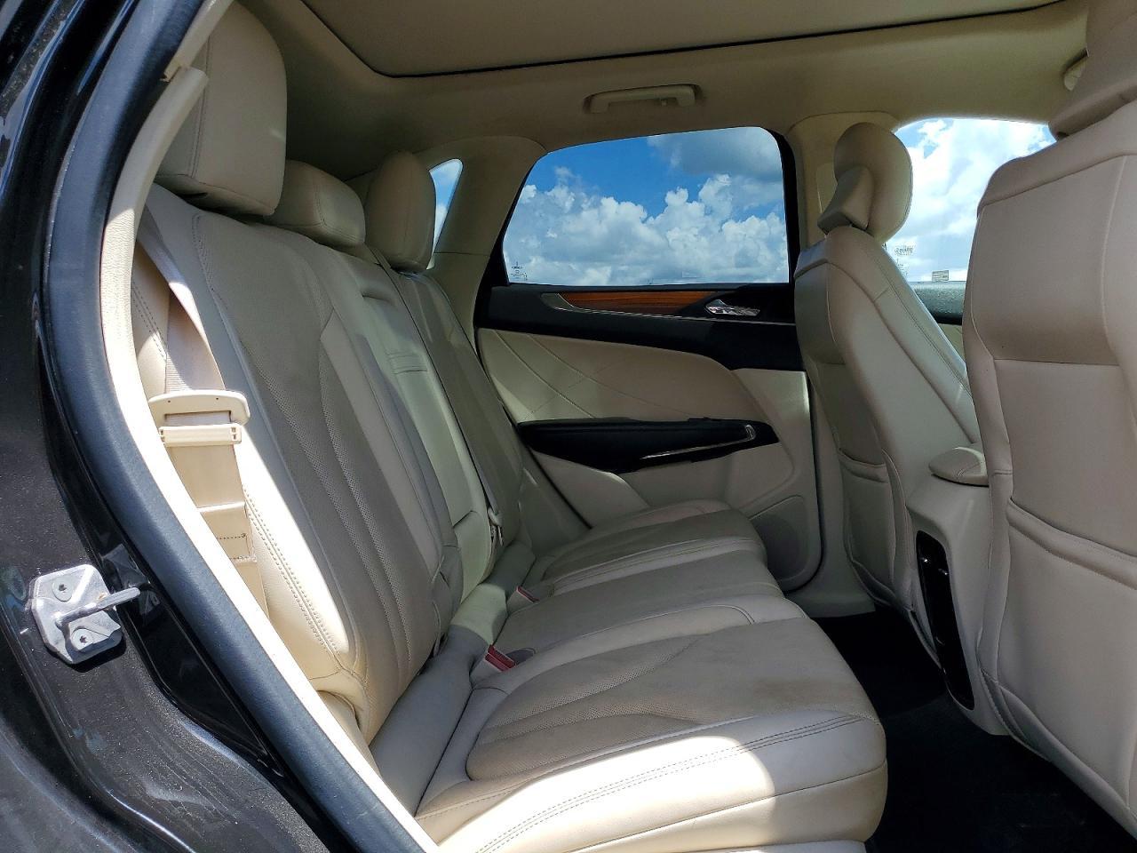2016 LINCOLN MKC