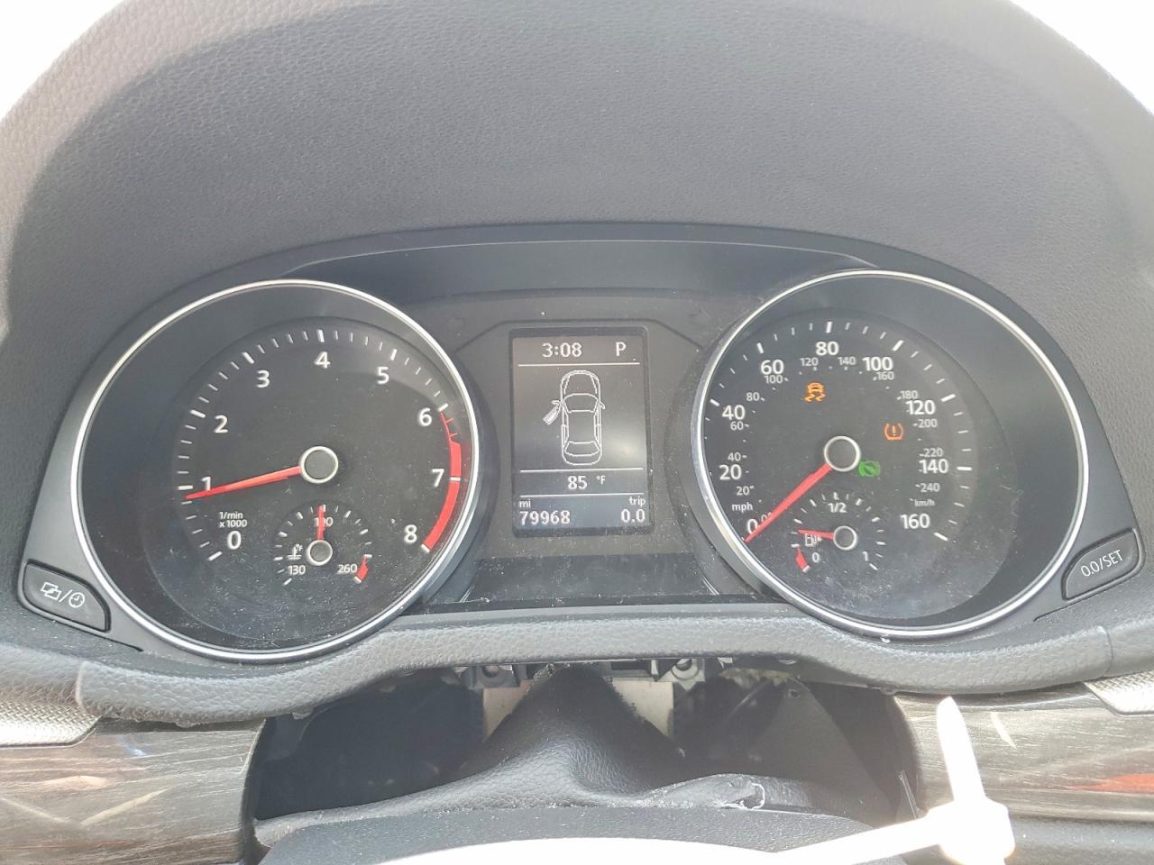 2016 VOLKSWAGEN Passat
