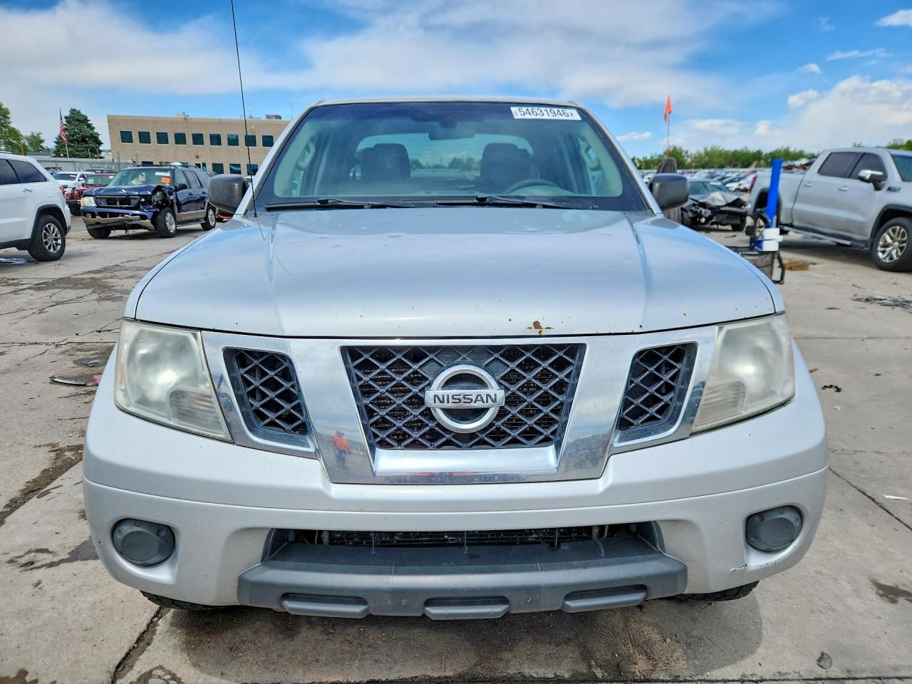 2012 NISSAN Frontier