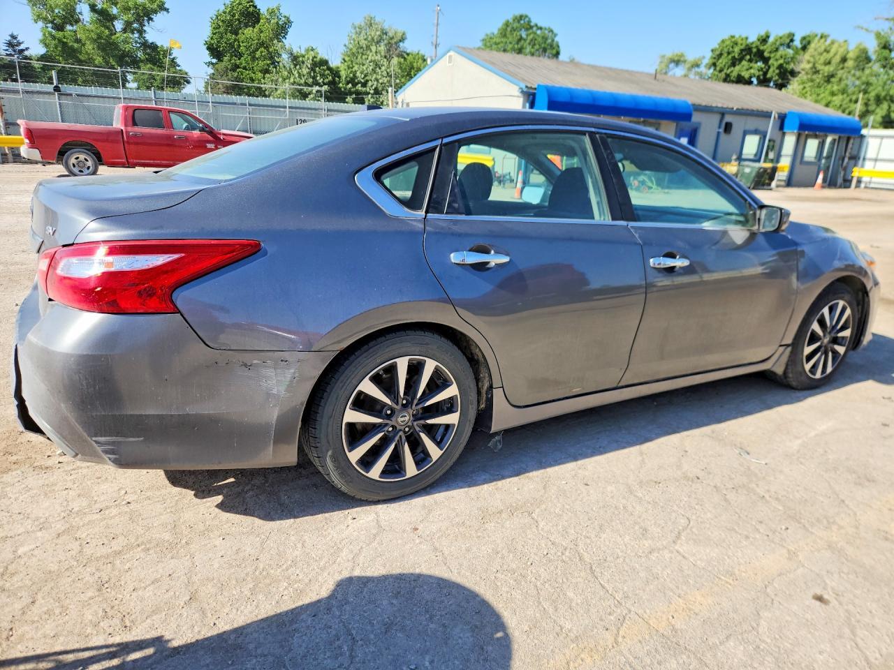 2017 NISSAN ALTIMA